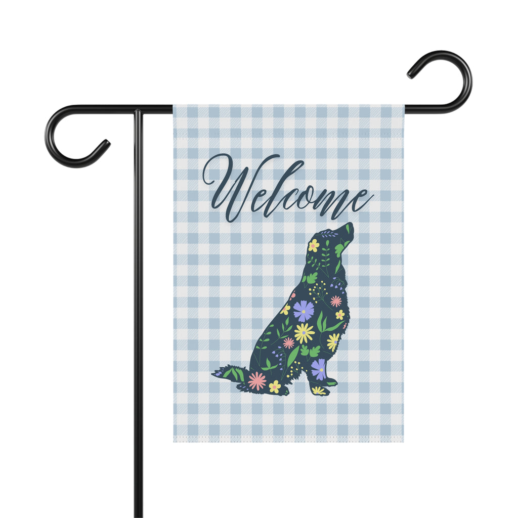 Blue Gingham Golden Retriever Welcome Garden Banner, Floral Pet Décor, Outdoor Sign, Housewarming Gift