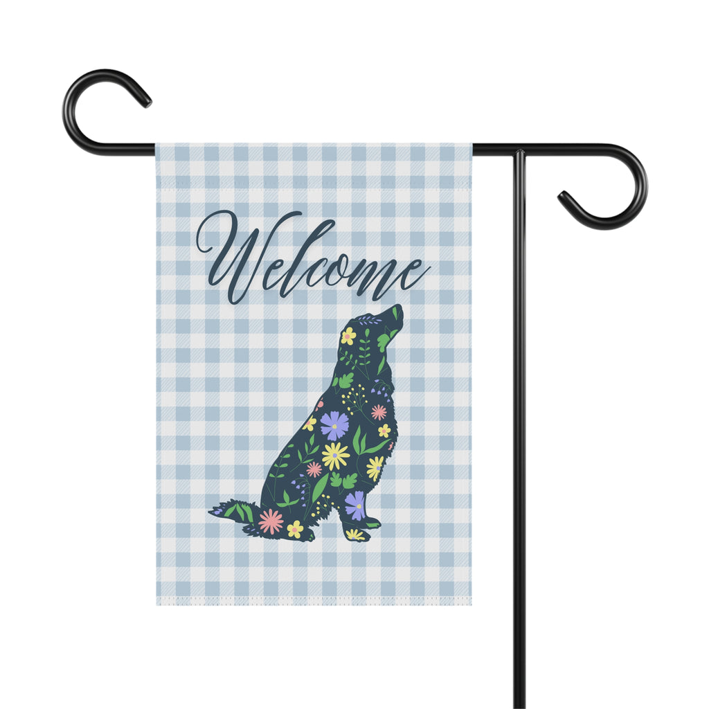 Blue Gingham Golden Retriever Welcome Garden Banner, Floral Pet Décor, Outdoor Sign, Housewarming Gift