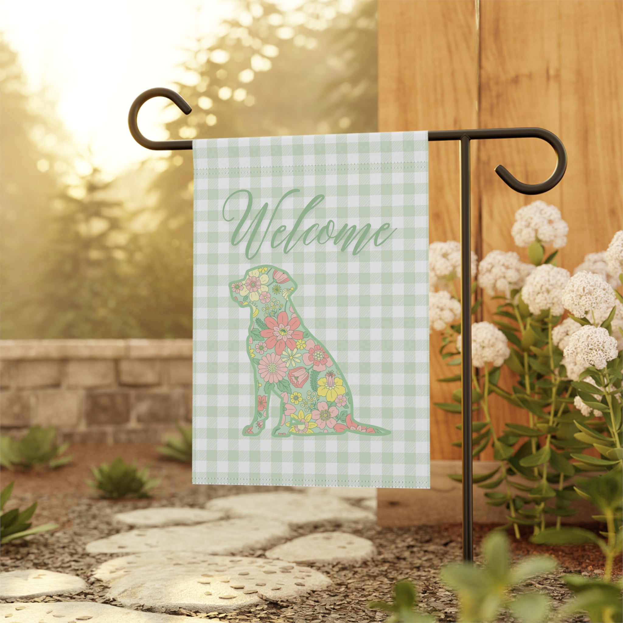 Green Gingham Labrador Retriever Welcome Garden Banner, Floral Pet Décor, Outdoor Sign, Housewarming Gift