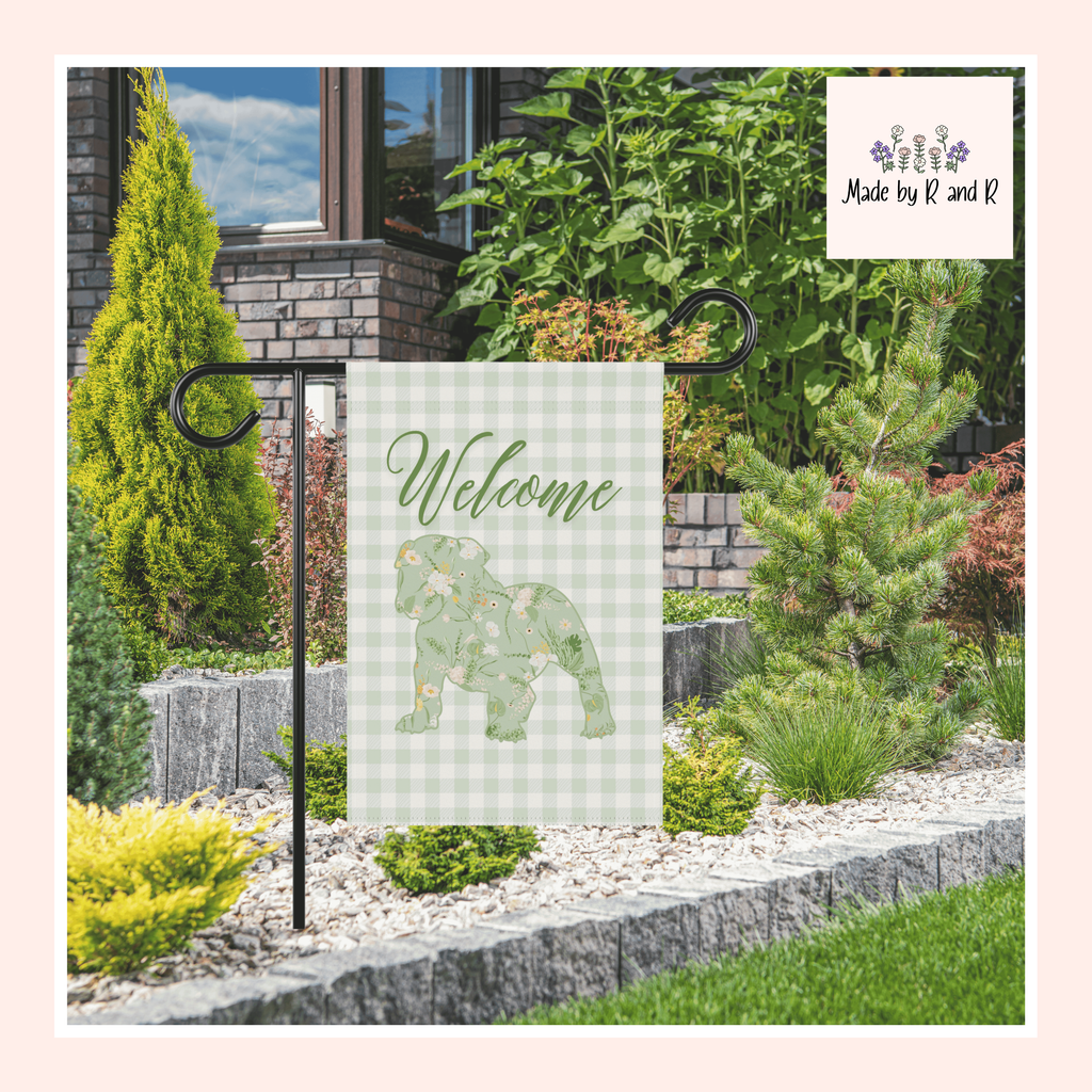Green Gingham Bulldog Welcome Garden Banner, Floral Pet Décor, Outdoor Sign, Housewarming Gift