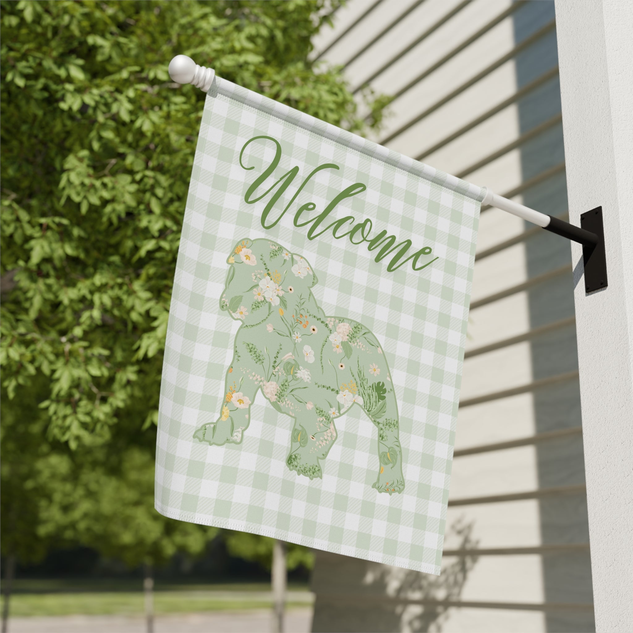 Green Gingham Bulldog Welcome Garden Banner, Floral Pet Décor, Outdoor Sign, Housewarming Gift